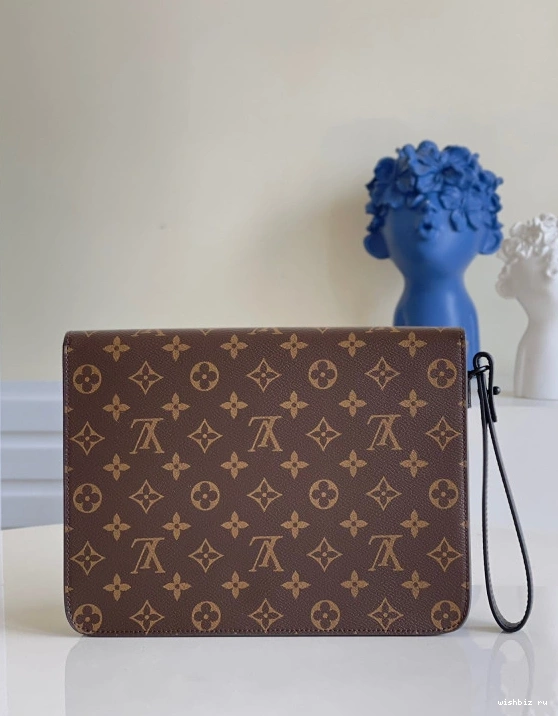 WIS A4 POUCH VUITTON S LOCK LOUIS 1121